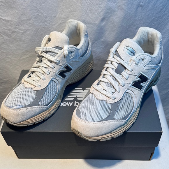 New Balance Other - 🆕 New Balance Men's Beige and Gray Sneakers